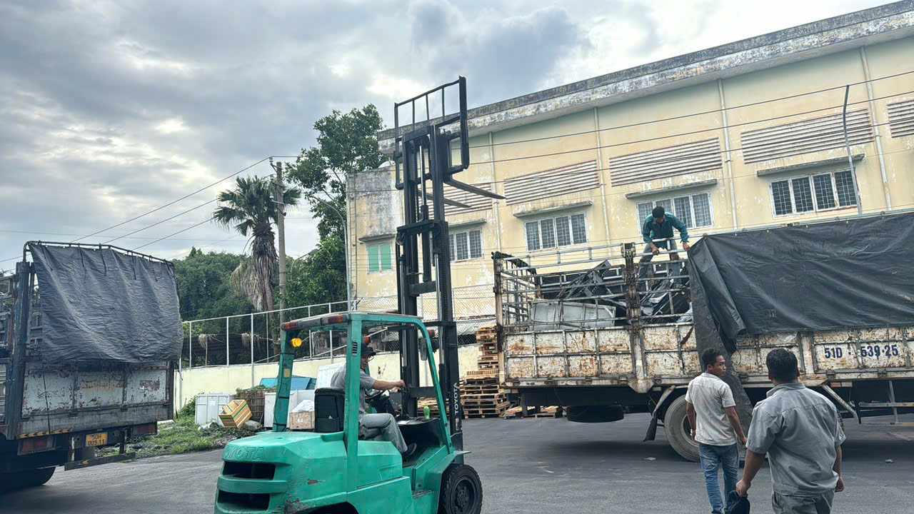 Dịch vụ thu mua phế liệu công trình tận nơi tại Đồng Nai Bình Dương Tây Ninh